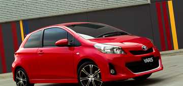 2011 TOYOTA YARIS