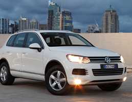 2011 VOLKSWAGEN TOUAREG
