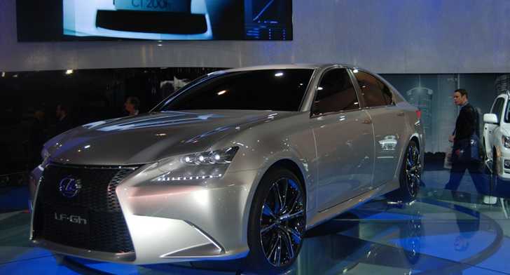 2011 LEXUS