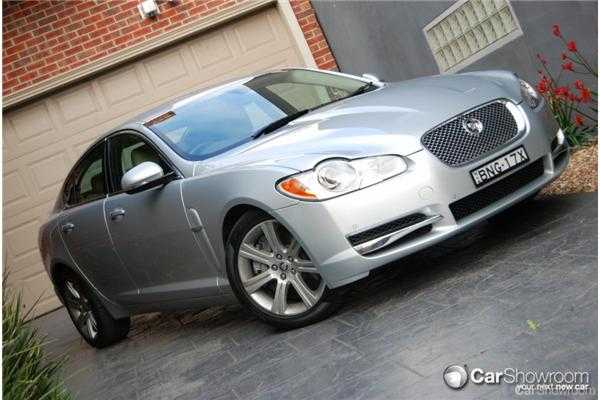 2011 JAGUAR XF