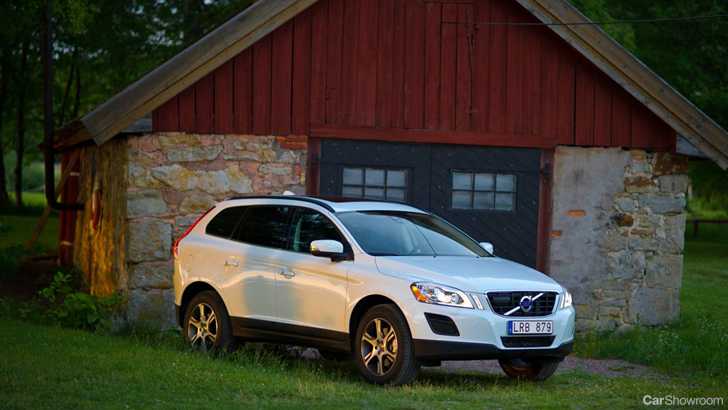 2011 VOLVO XC60 4D WAGON