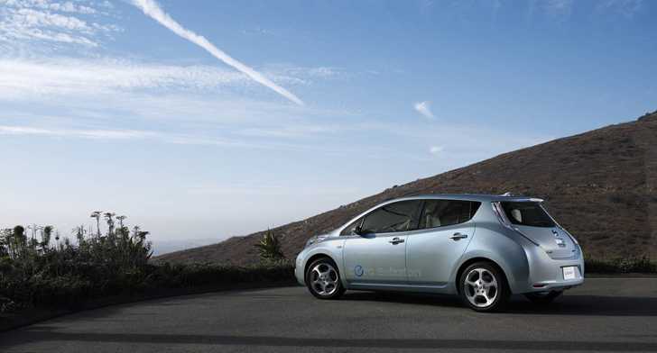 2011 NISSAN
