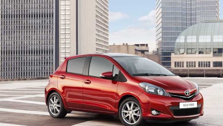 2011 TOYOTA YARIS
