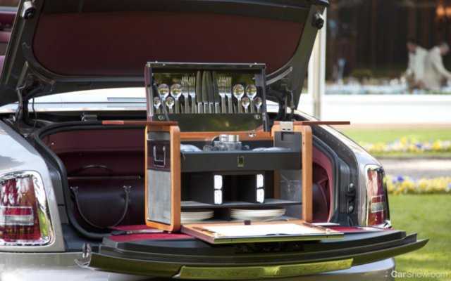 2011 ROLLS-ROYCE
