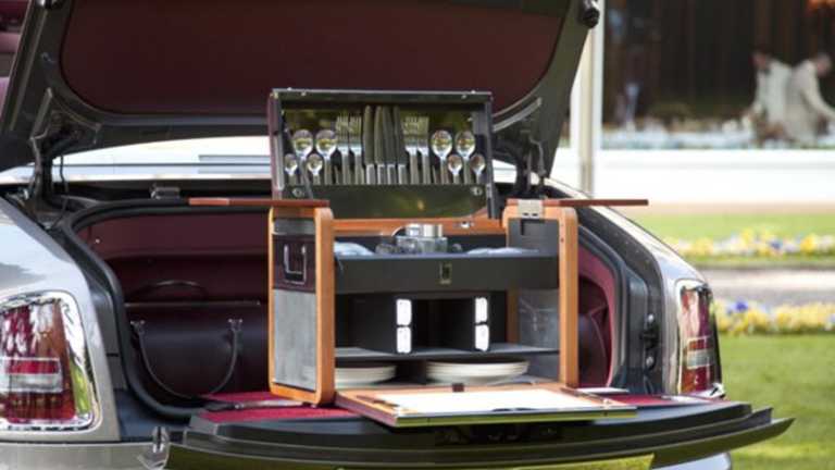 2011 ROLLS-ROYCE
