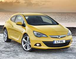 2011 HOLDEN