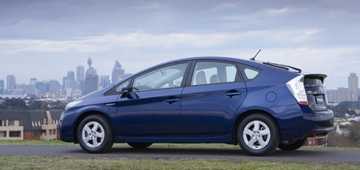 2011 TOYOTA PRIUS