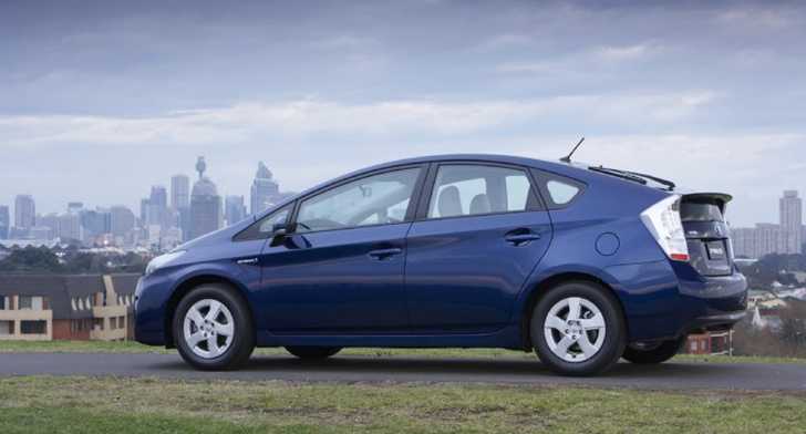 2011 TOYOTA PRIUS