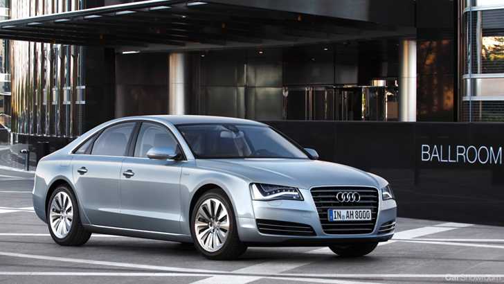 2011 AUDI A8