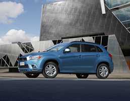 2011 MITSUBISHI ASX