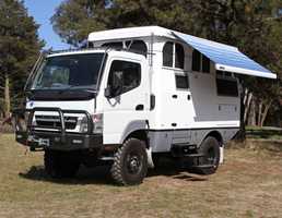 2011 MITSUBISHI FUSO CANTER