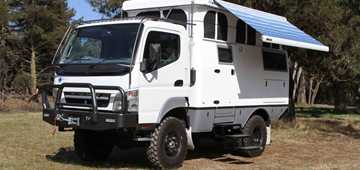 2011 MITSUBISHI FUSO CANTER