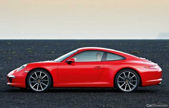 2011 PORSCHE