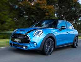 2014 MINI COOPER
