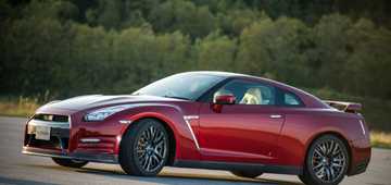 2014 NISSAN GT-R