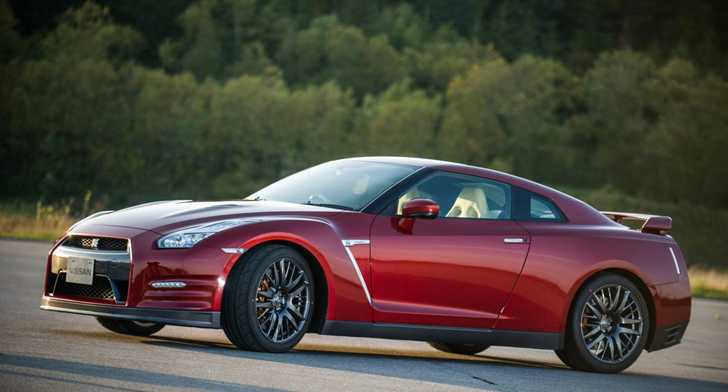 2014 NISSAN GT-R