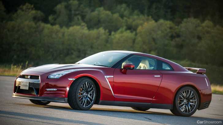 2014 NISSAN GT-R