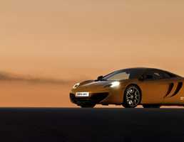 2014 McLAREN MP4-12C