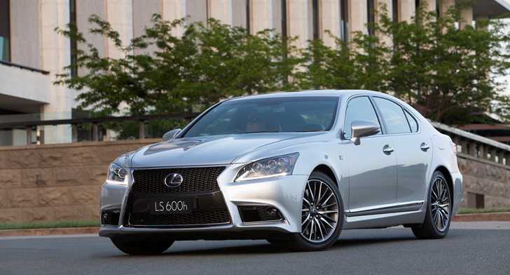 LEXUS