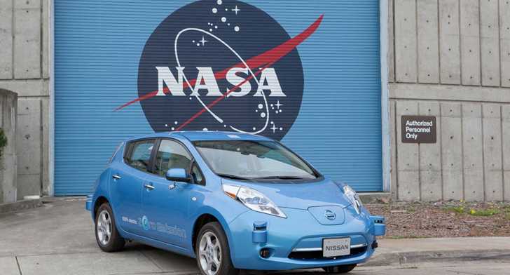 NISSAN LEAF