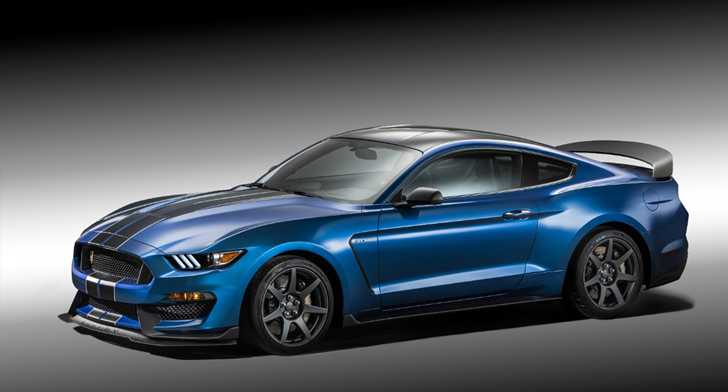 FORD MUSTANG