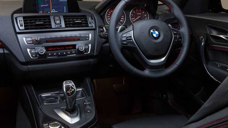 2015 BMW 2 2D COUPE M235i