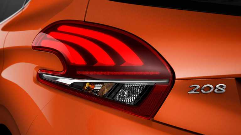 2015 PEUGEOT 208