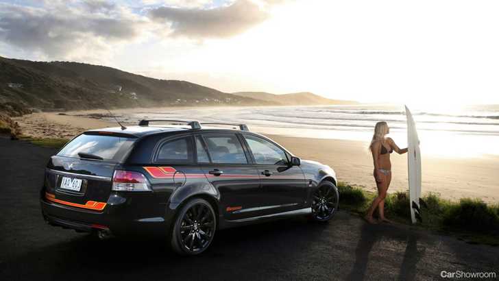 HOLDEN COMMODORE