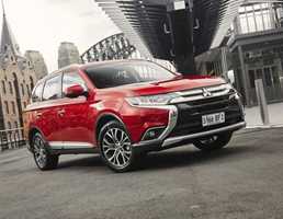 2015 MITSUBISHI OUTLANDER