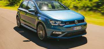 2015 VOLKSWAGEN POLO