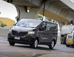 2015 RENAULT TRAFIC 2D VAN