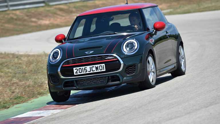 2015 MINI COOPER