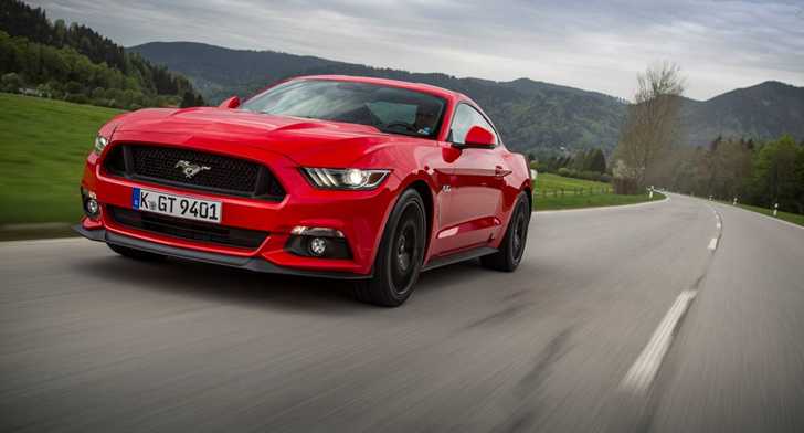 FORD MUSTANG
