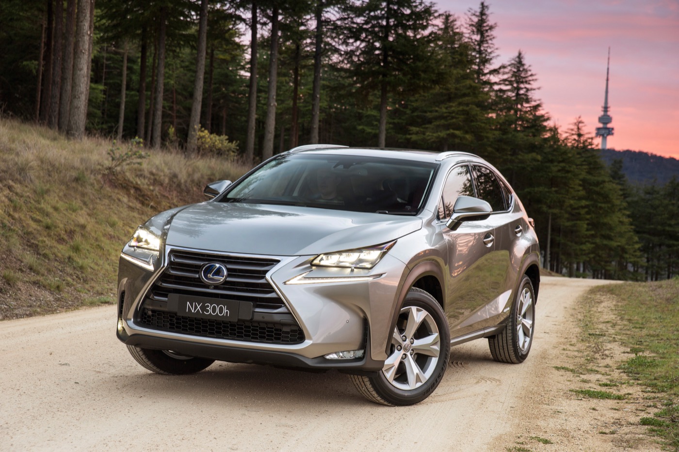 flange test pressure 300# Test Lexus   Road and NX Review Review 300h