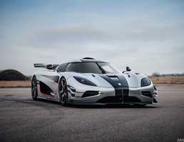 Koenigsegg One:1 0-300km/h