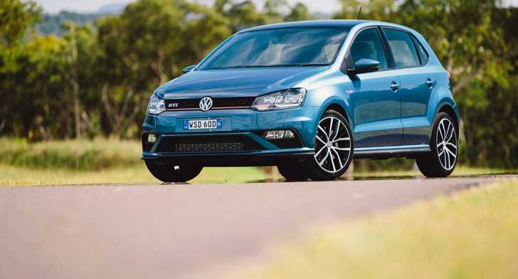 2015 VOLKSWAGEN POLO