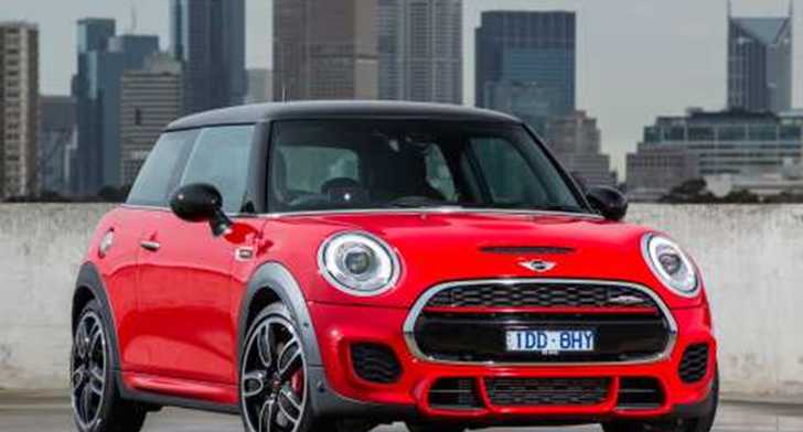2015 MINI COOPER