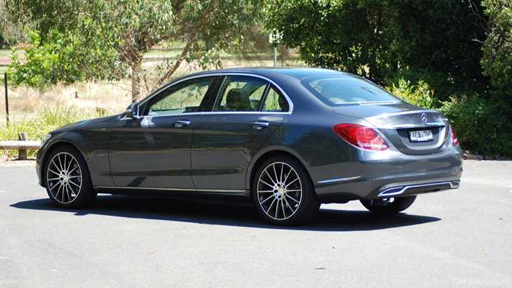 2015 MERCEDES-BENZ C300 4D SEDAN BLUETEC HYBRID