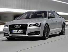 AUDI S8