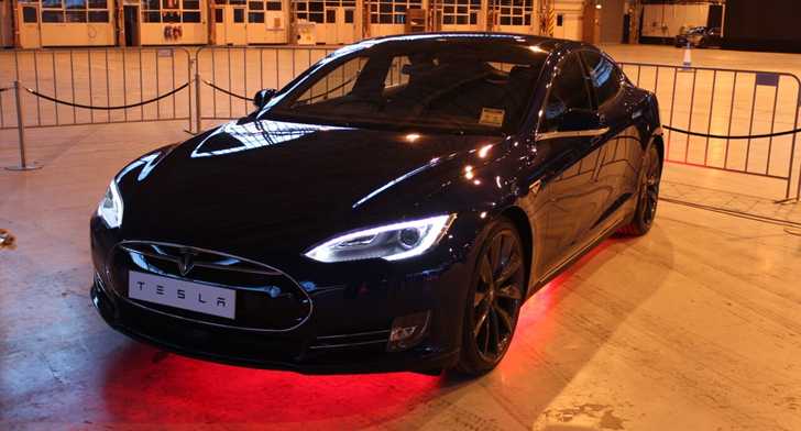 2015 TESLA MODEL S