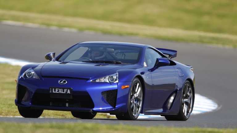 2011 LEXUS