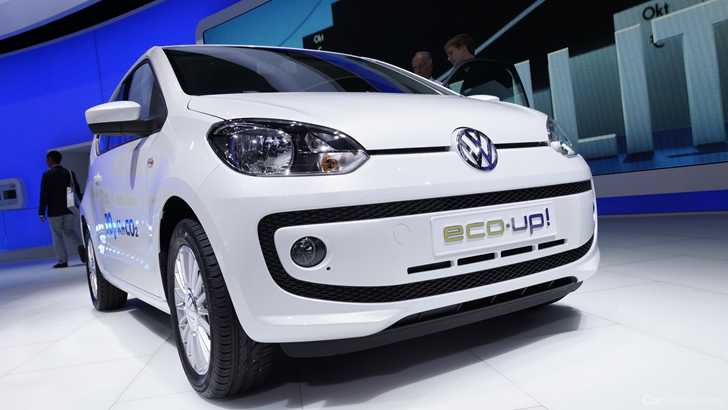 2011 VOLKSWAGEN