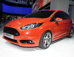 2011 FORD FIESTA