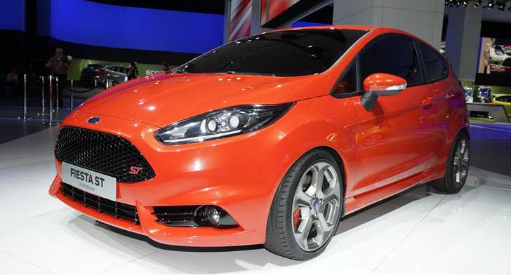 2011 FORD FIESTA