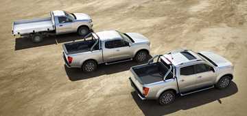 2015 NISSAN NAVARA
