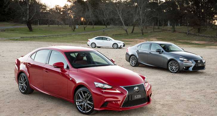 LEXUS IS200