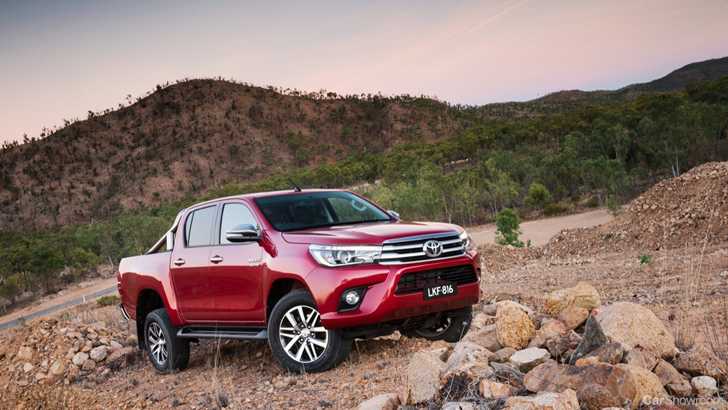 TOYOTA HILUX