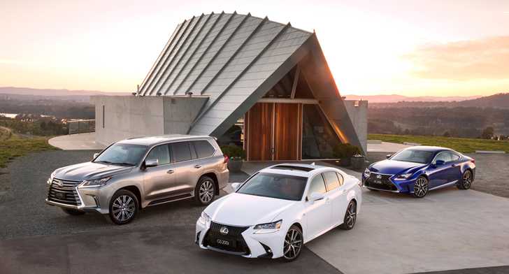 LEXUS