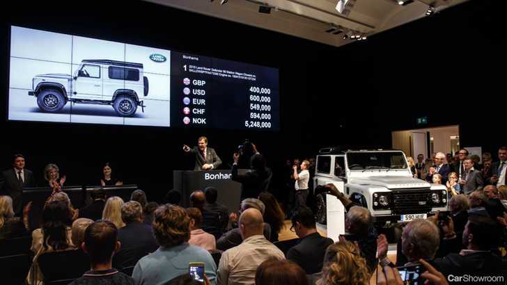 LAND ROVER DEFENDER