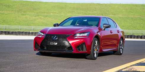 2016 LEXUS GS-F